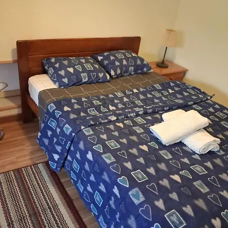 Bedroom In Downtown Q1 Nr449 Lejlighed